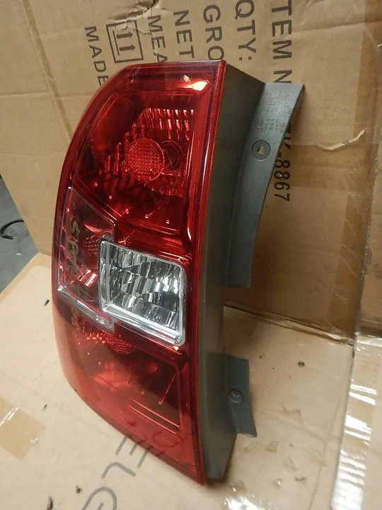 KIA SPORTAGE II LIFT 2010 LUZ TRASERA IZQUIERDA 92401-03000 image 4