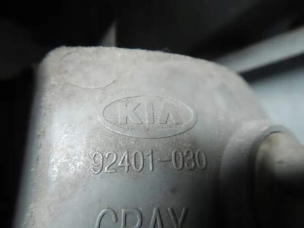 KIA SPORTAGE II LIFT 2010 LUZ TRASERA IZQUIERDA 92401-03000 image 6