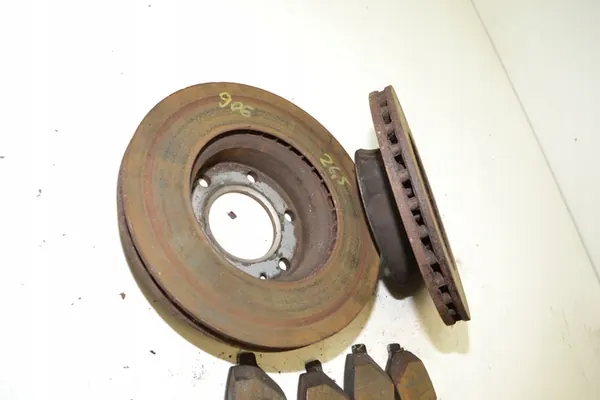 Front Brake Disc Mercedes Sprinter B906 B907 B910 Crafter 2E image 2