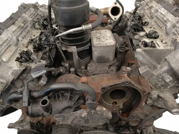 Moottorin tuki OEM MM_CDYC CDY Audi A6 C6 3.0 TDI:lle image 3