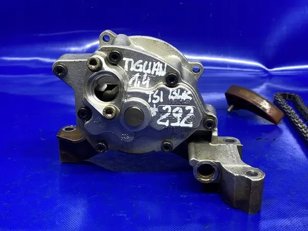 Olje pump VW Tiguan Golf V Audi Seat 1.4 TSI OEM 03C105Q image 5