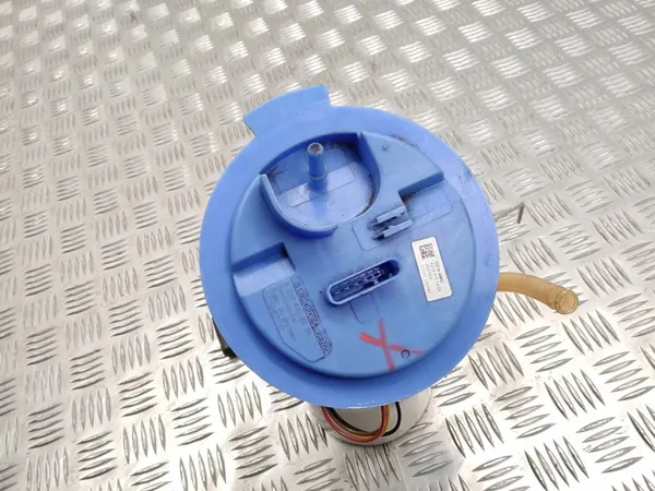 Brandstofpomp Mercedes Benz CLS C218 AMG image 2