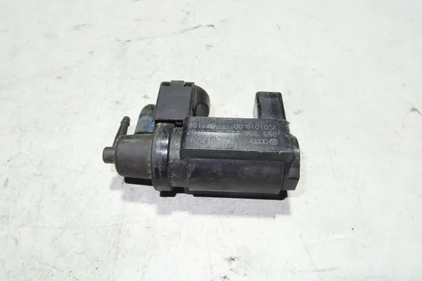 Válvula eletromagnética AUDI A6 3.0L Diesel 059906628B image 2