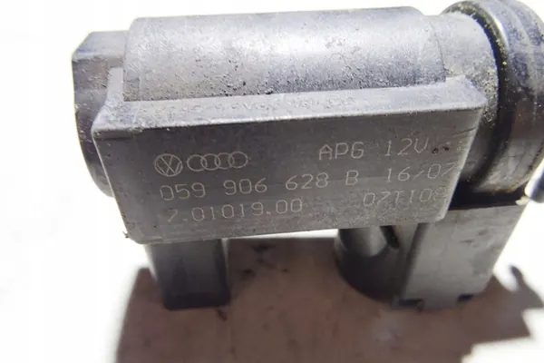 Válvula eletromagnética AUDI A6 3.0L Diesel 059906628B image 3