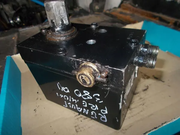Bomba elevadora cabina OEM 5010629348 Renault Premium Kerax image 4