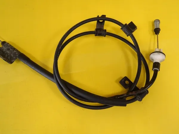 Enlace de Gas Kia Carens II OEM DRC68942 Usado image 5