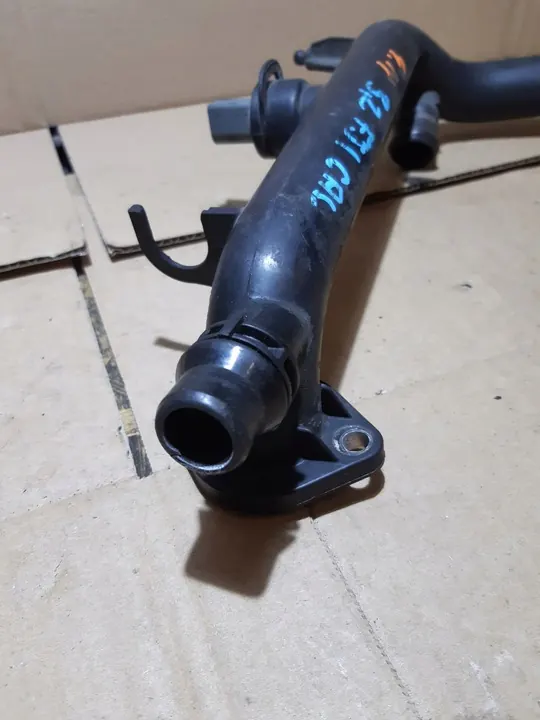 AUDI Q5 8R 3.2 FSI Vesiputki 06E121045AB image 10