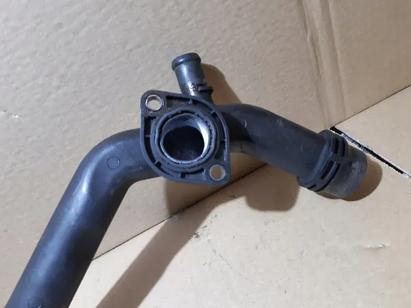 AUDI Q5 8R 3.2 FSI Vesiputki 06E121045AB image 8