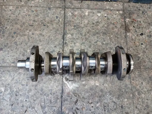 WAŁ KORBOWY OEM Kampiakseli Renault Megane/Scenic 1.5 DCI image 2