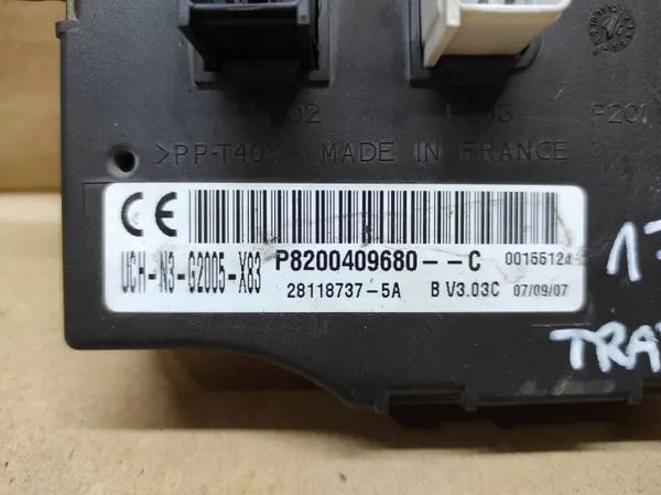 Module de commande de porte Renault Trafic OEM 8200409680 image 5