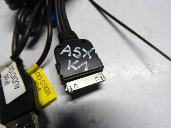 Cabo iPod USB OEM FSX7420 para Mitsubishi ASX I image 5