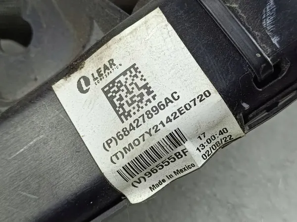 Jeep plusnapapää OEM 68427896AC image 7
