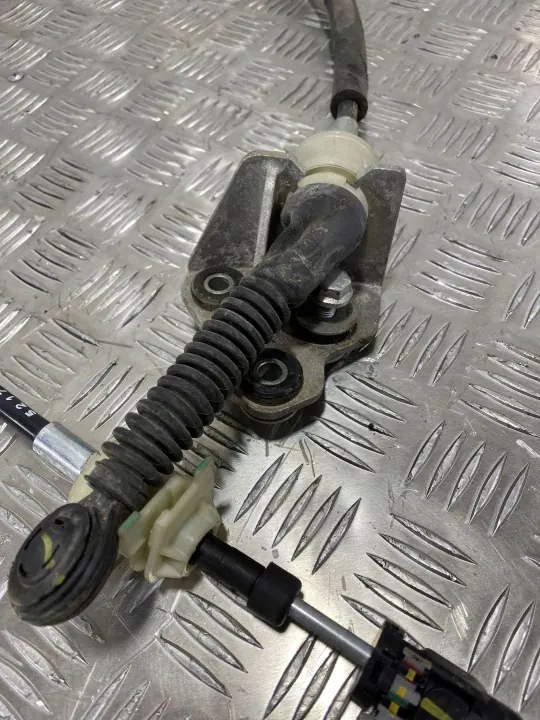 Jeep Compass Schaltgestänge OEM 00521700200 - Gebraucht image 3