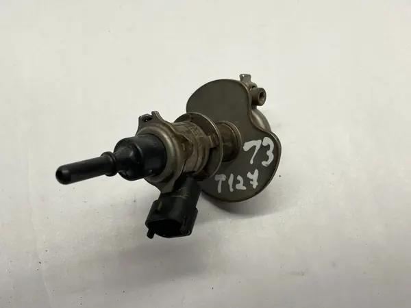 Inyector AdBlue Kia Sportage OEM 216302U000 1600cm³ image 2