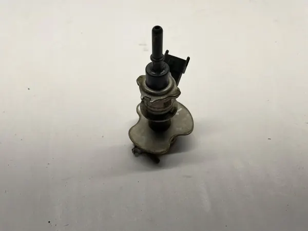 Inyector AdBlue Kia Sportage OEM 216302U000 1600cm³ image 3