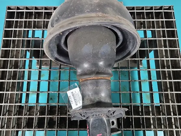 Fram Vänster Stötdämpare Mercedes CLS II C218 image 6