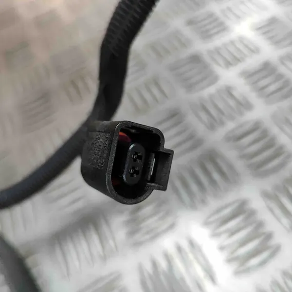 VW Passat B8 Kaapelit 2.0L 110kw 2019 3Q0131983M image 8