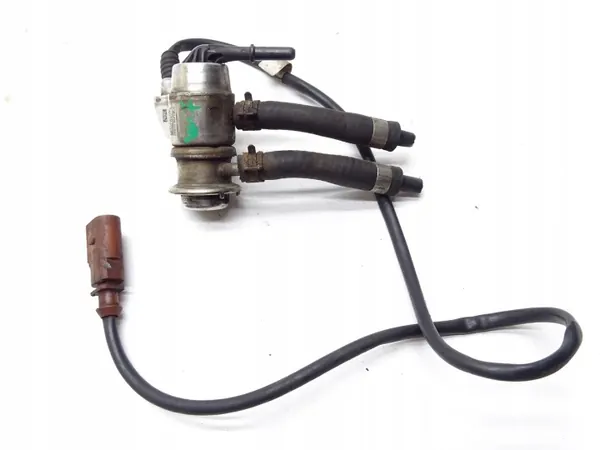 Inyector AdBlue OEM 04L131113J para Audi 2.0 TDI image 2