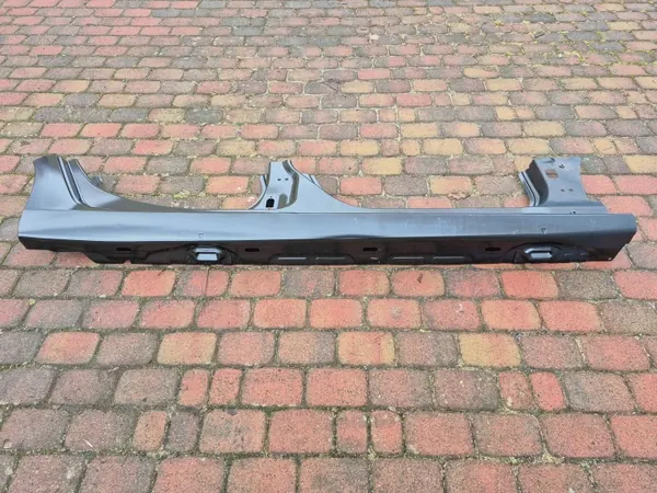 OEM 764609241R Oikea Kynnys Renault Megane IV:lle image 4