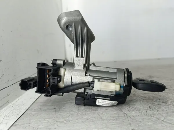 Toyota Corolla IX E12 1.4 VVT-i OEM 4500020-02-4 image 3