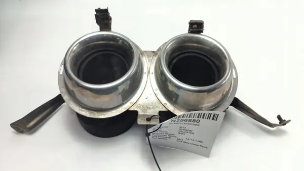 Hyundai OEM Exhaust Tailpipe - Right Rear image 4