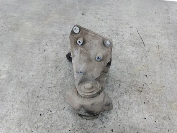 Versnellingsbaksteun OEM 8D0399114AH voor VW Passat B5 image 2