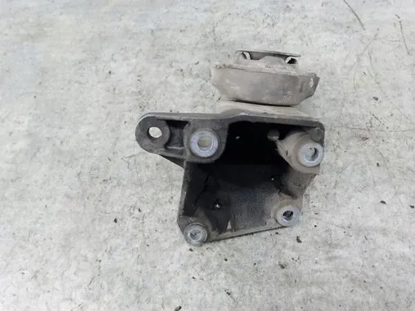 Versnellingsbaksteun OEM 8D0399114AH voor VW Passat B5 image 5