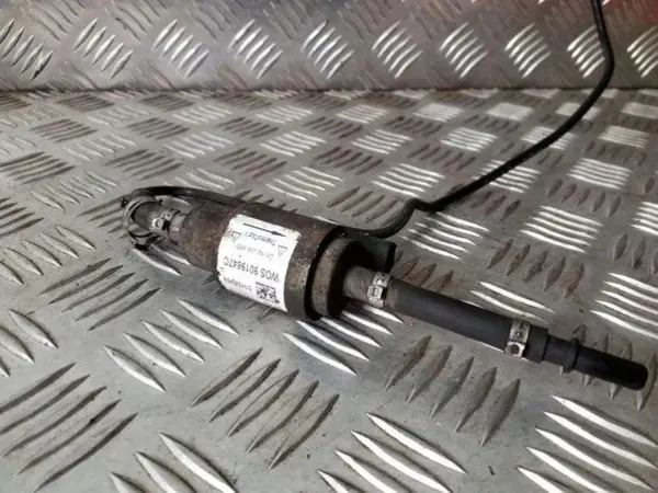 Bomba de combustible Webasto VW Caddy 9019847C image 2