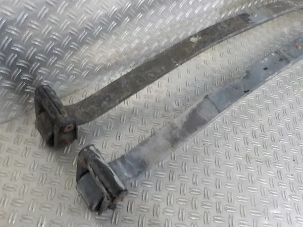 Ressort à lames arrière OEM A9073209001 Mercedes Sprinter image 3