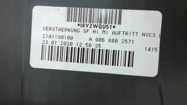 Mercedes Sprinter W906 Heckstoßstufen-Schiene OEM A9068802471 image 5