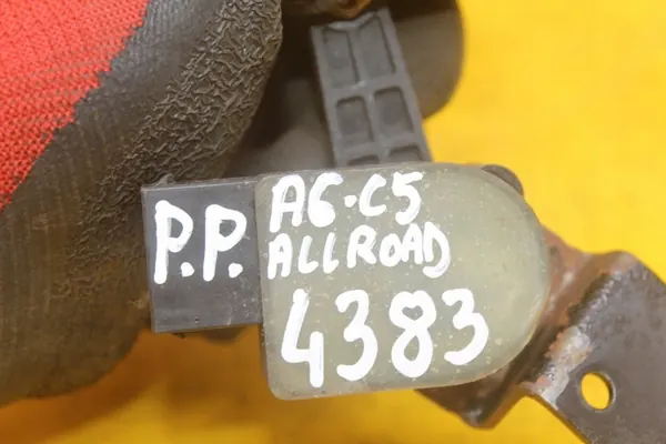 Audi A6 C5 Allroad Drivaxel OE 4Z7521101N image 9