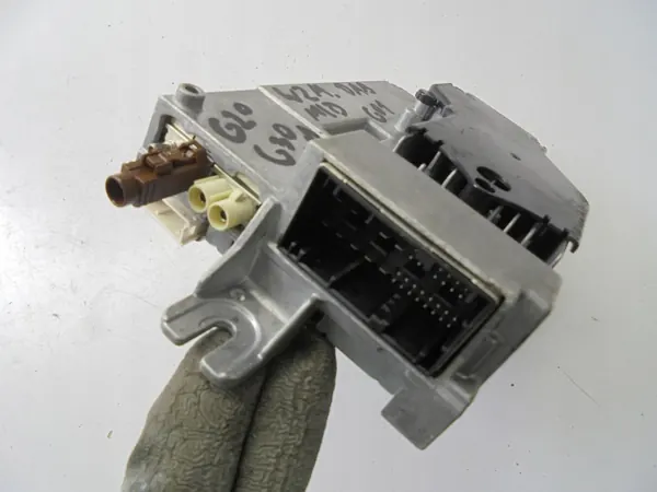 BMW Audioversterker OEM 5A9BFA5 - Gebruikt image 3