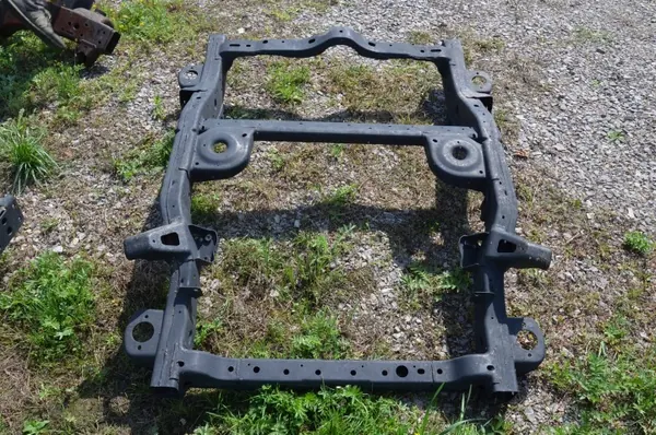 Achterste frame dwarsbalk OEM TYLNIA CZĘŚĆ RAMY BELKA image 3