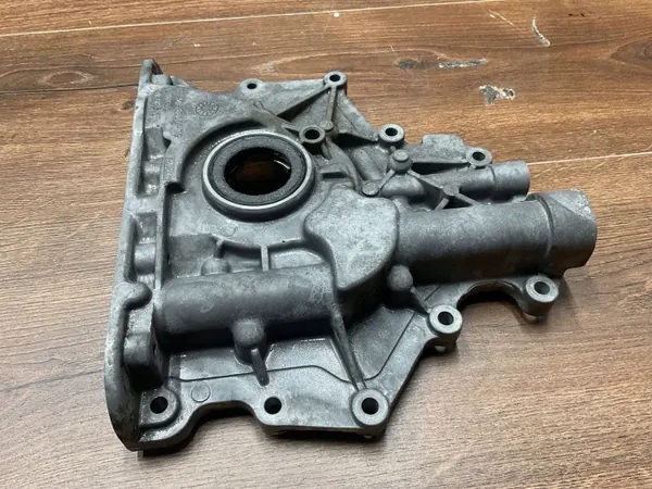 Pompe à huile d'occasion OEM 6H4Q-6600-DE Land Rover image 3