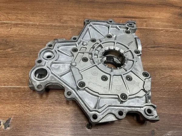 Pompe à huile d'occasion OEM 6H4Q-6600-DE Land Rover image 7