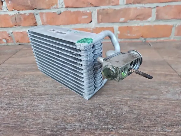 Achterste verwarmingsradiator JEEP COMMANDER XK 05-10 M6189001 image 3