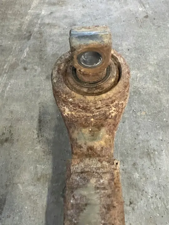 Bras de réaction Scania OEM 1942075 pour P380 2009-2012 image 3