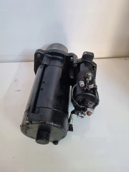 Motor de arranque Bosch 24V 4.0 kW image 3