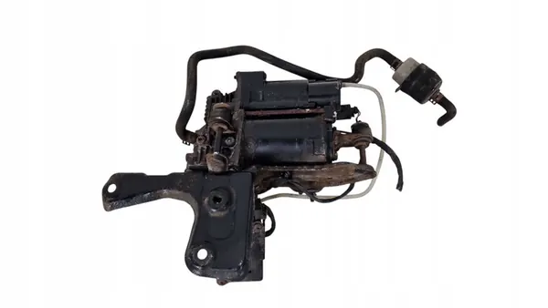 Mercedes W221 S-Klass Fjädring Pump OEM A2213200704 image 3