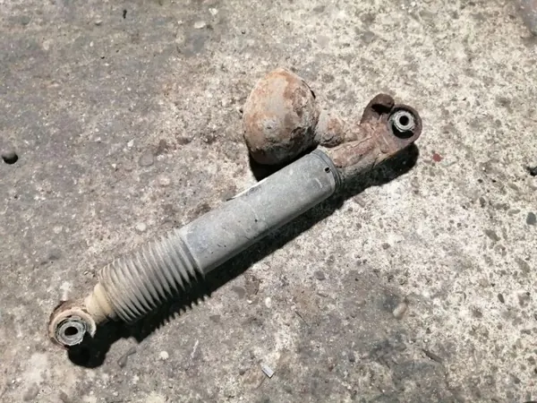 Taka vasen ilmaiskutin OEM 9667013680 Citroën C5:lle image 2