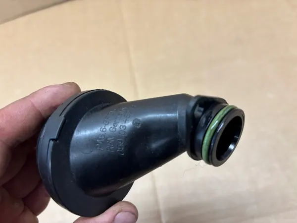 Oljefyllningsrör OEM 059103482H för VW Audi image 3