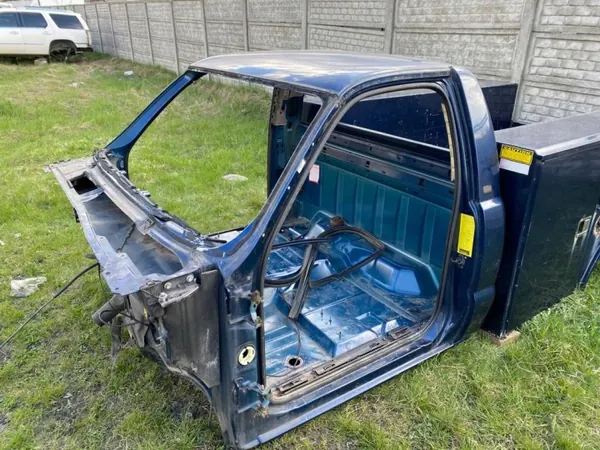 Toit Chevrolet OE pour Silverado/Sierra 99-07 image 2