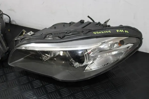 Faróis Xenon BMW 5 F10 F11 LIFT image 5