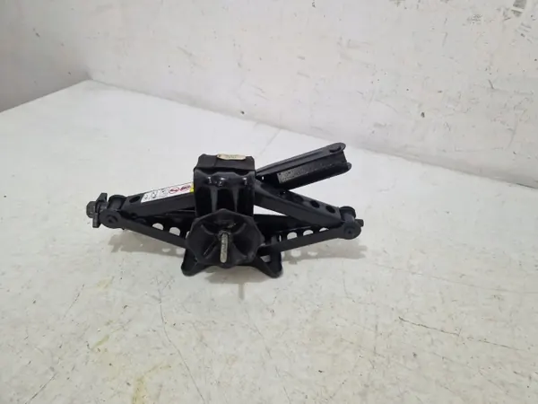 Cric Dodge Challenger Charger OEM 68059909AB 68055402AB image 3
