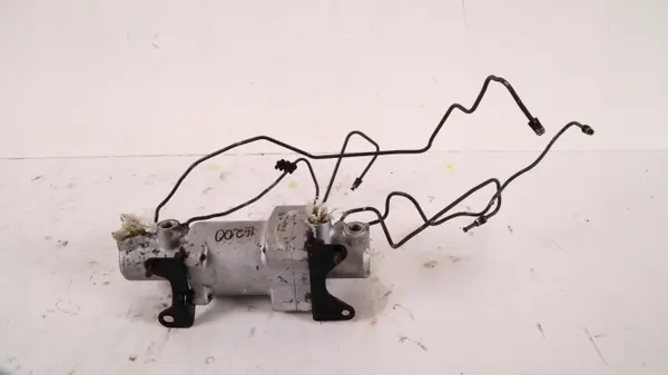 Distributeur Pompe Suspension OEM 1184586343 Toyota image 3