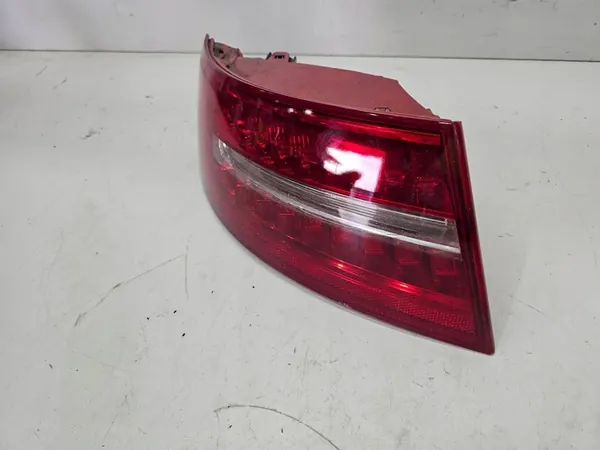Lámpara LED trasera izquierda Audi A6 C6 Sedan image 2