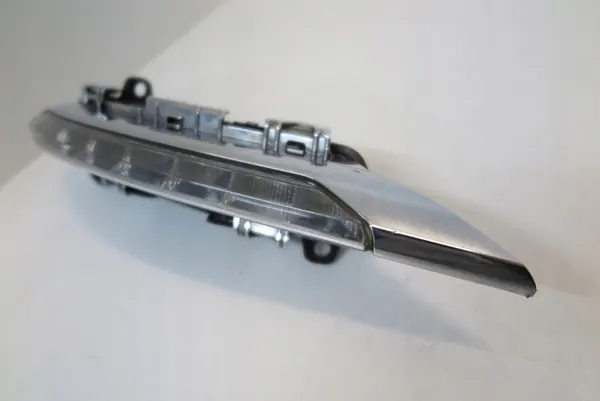 Luz diurna Mercedes-Benz OE A2218201856 image 2