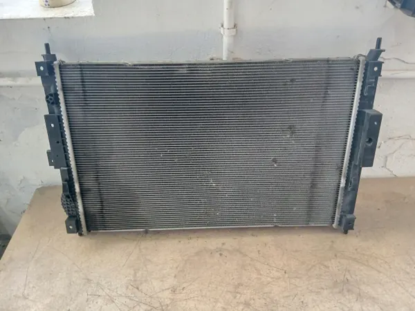 Radiador de água OEM 9675747980 para Opel Grandland image 2