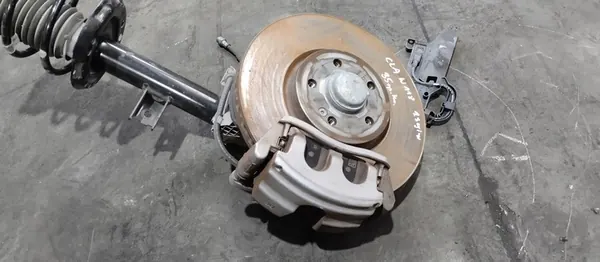 Snodo di sterzo sinistro ammortizzatore Mercedes CLA W118 1.3 ibrido A2473320100 image 3