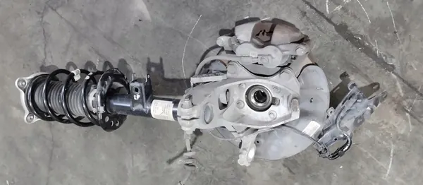 Snodo di sterzo sinistro ammortizzatore Mercedes CLA W118 1.3 ibrido A2473320100 image 5